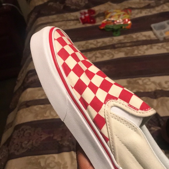 Vans - Picture 4 of 6